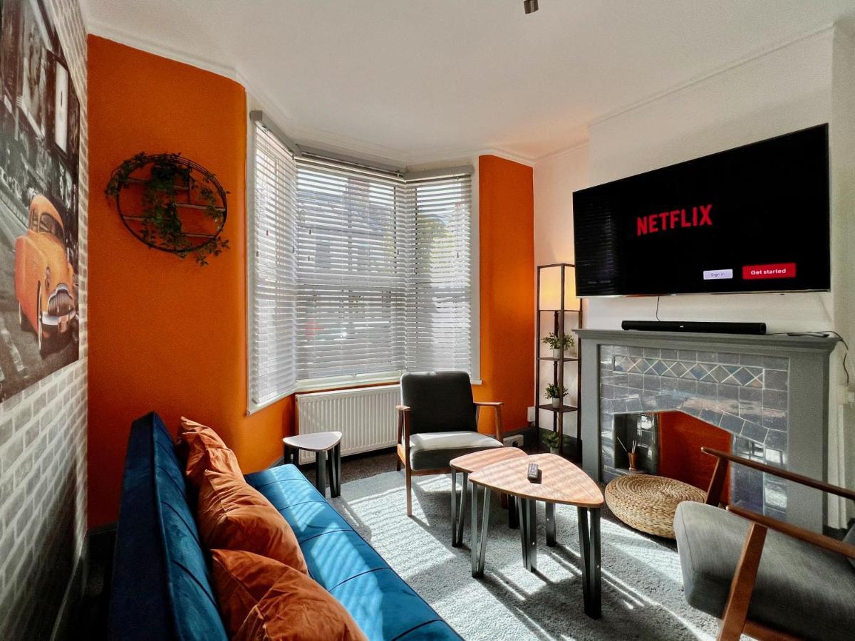 Hébergement de vacances Clarence House 3 Bedrooms 8min To Station E17 North East